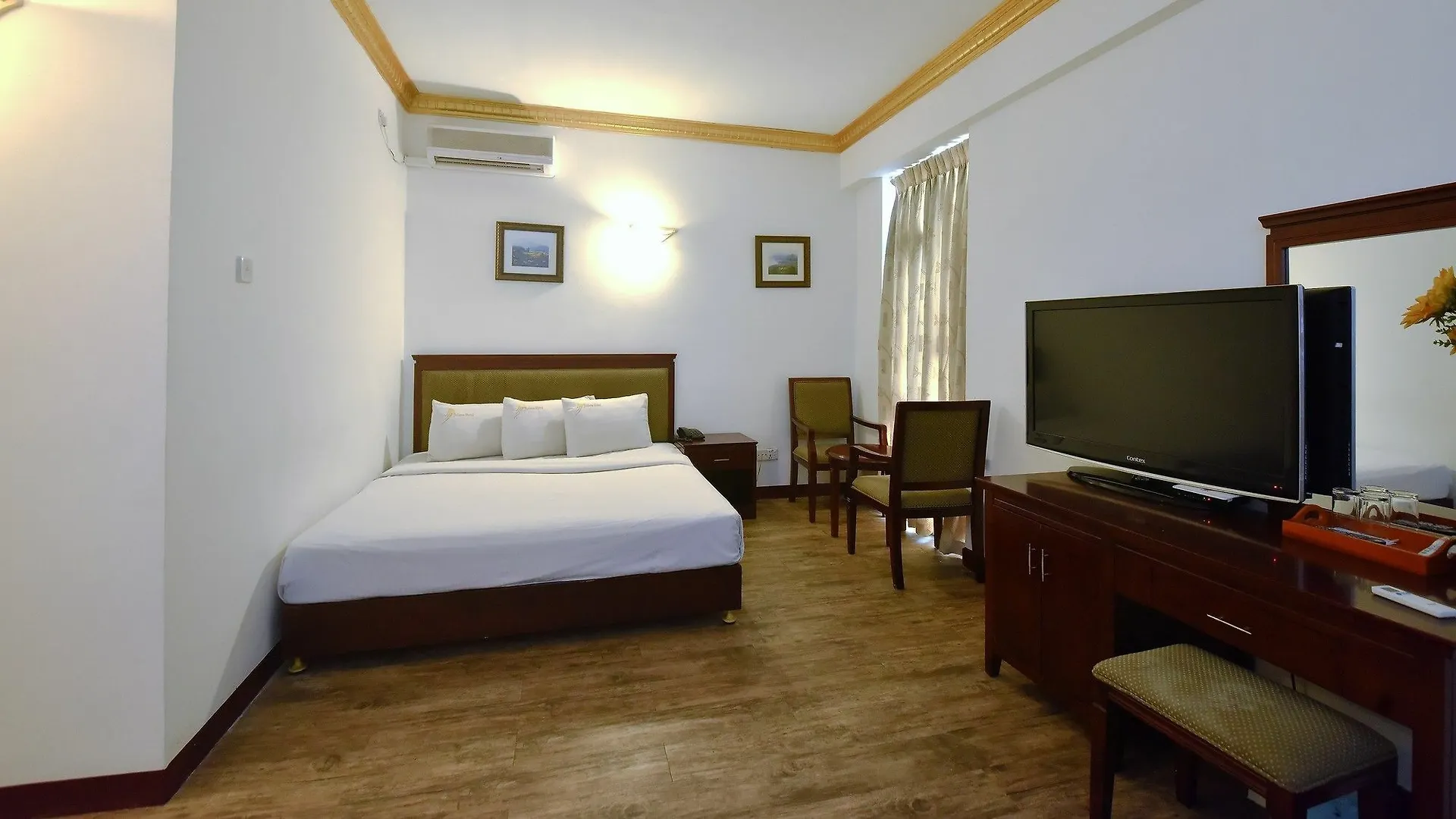 Juliana Hotel Colombo Sri Lanka